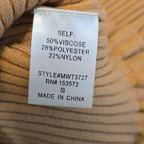 Bohme ribbed cropped top size small - Picture 7 of 8